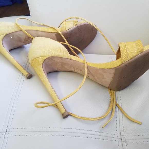 Stuart weitzman Yellow Embossed Lizard Leather - Picture 7 of 8